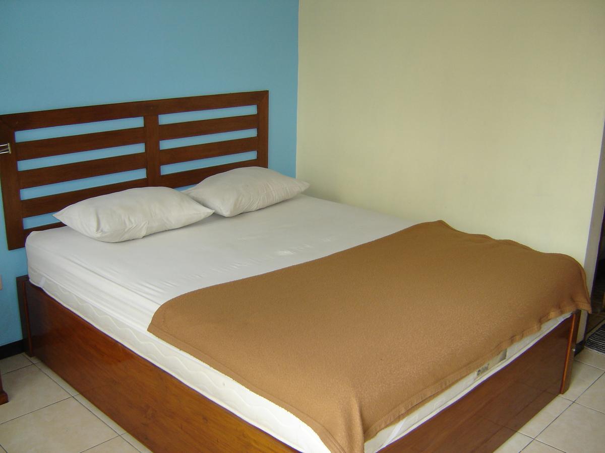 Nirwana Hotel Bojonegoro Luaran gambar